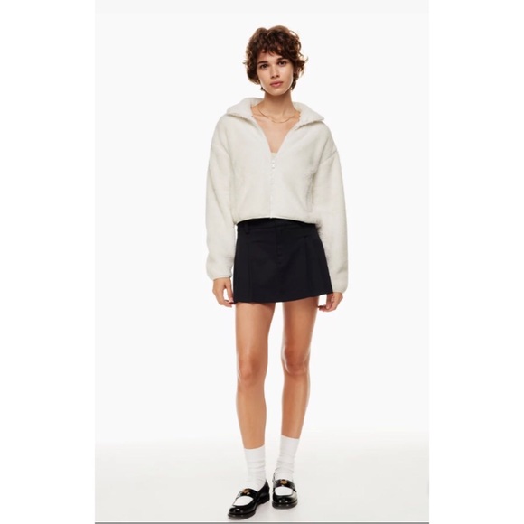 BNWOT Sunday best mockneck fuzzy zip up xs - Picture 4 of 5